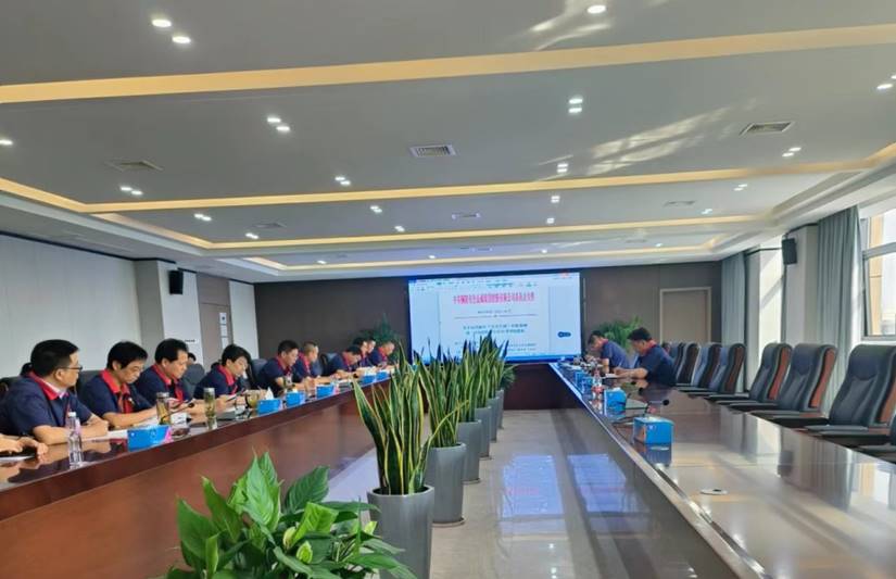 運(yùn)用浙江‘千萬工程’經(jīng)驗(yàn)案例，加強(qiáng)公司5S管理工作會(huì)議