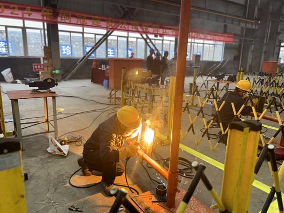 公司舉辦電焊工、電工技術比武