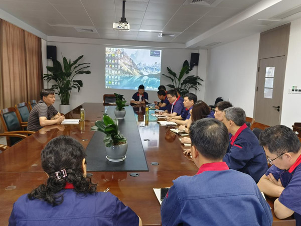 公司副總經(jīng)理、安全總監(jiān)到鋼構(gòu)公司調(diào)研